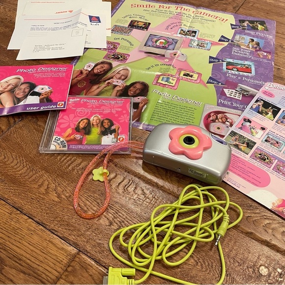 FULL SET - 90’s Barbie Photo Designer Digital Camera and CD-ROM